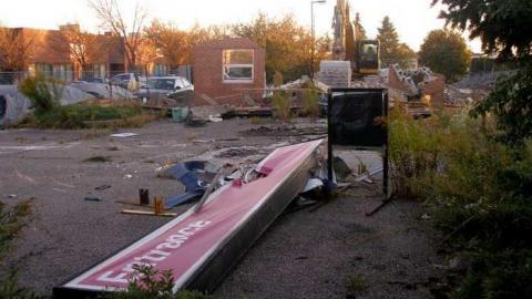 Wash your Esso - Shawson-Esso17.jpg