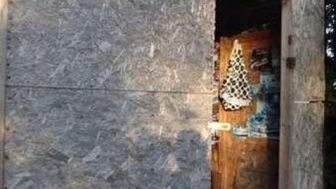 Sept 8, 2013 - Hold-Out-House11.jpg