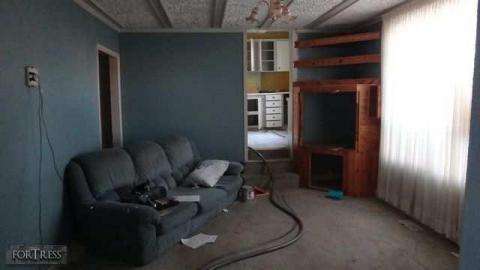 Sept 8, 2013 - Hold-Out-House14.jpg