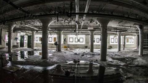 Rainy Days - McCormicks-Biscuit-Factory255.jpg