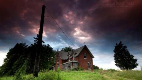 Big Red Lakeview photo 3