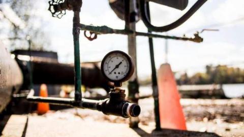 Mooney's Bay 2013-10 - Mooneys-Bay-Park-Storage2.jpg