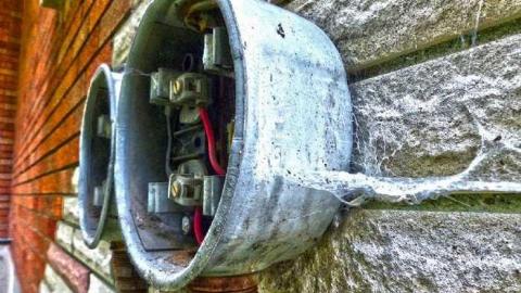 Getting Dark - The-Mansion2.jpg