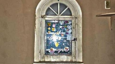 Getting Dark - The-Mansion23.jpg