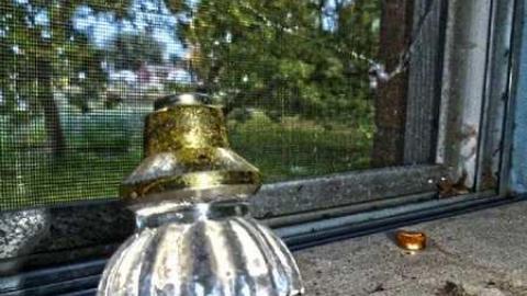 Getting Dark - The-Mansion13.jpg