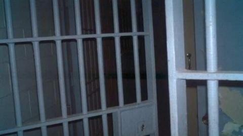 Prison Pics - 254_45301845092_230_n.jpg