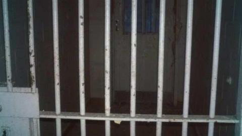 Prison Pics - 254_45301855092_742_n.jpg