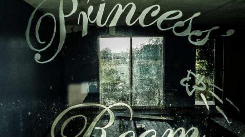 Dog Days - Dogpound 35-05610.jpg