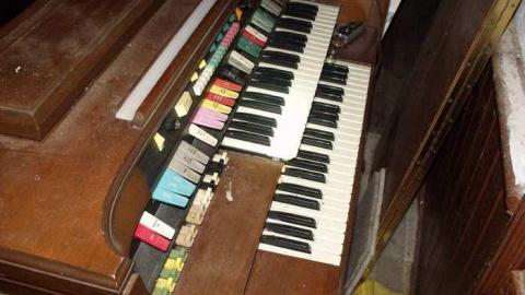 Odd Man Out - Well-Well-Welder3.jpg