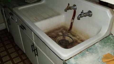 Odd Man Out - Well-Well-Welder5.jpg