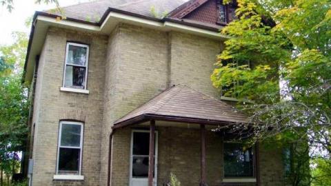 Homeless No More - Exeter-Road-House14.jpg