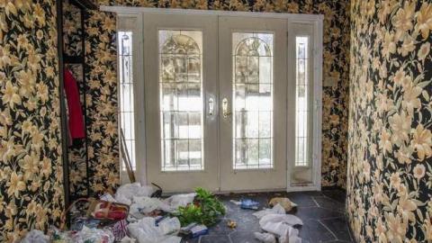 Gobble Gobble - Abandoned-Cat-Lady-House197.jpg