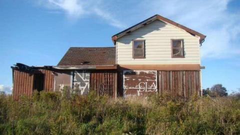 Gobble Gobble - Poor-Little-House,-Leslie-St.16.jpg