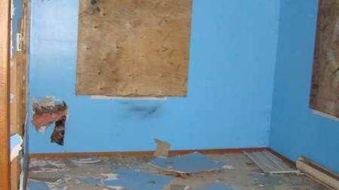 Gobble Gobble - Poor-Little-House,-Leslie-St.20.jpg