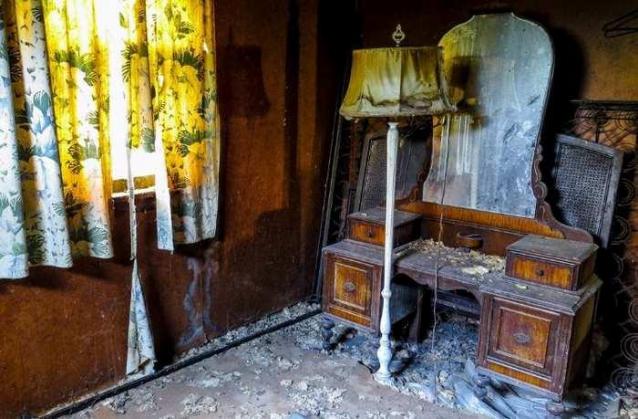 The Decaying Cabins - 36a - IMG_7246-3.jpg