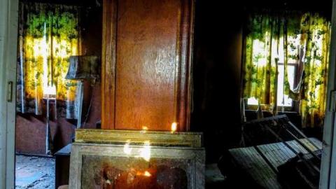 The Decaying Cabins - 39 - IMG_7244-3.jpg