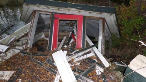 No Service - Green-Hill-Side114.jpg