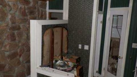 No Service - Green-Hill-Side109.jpg