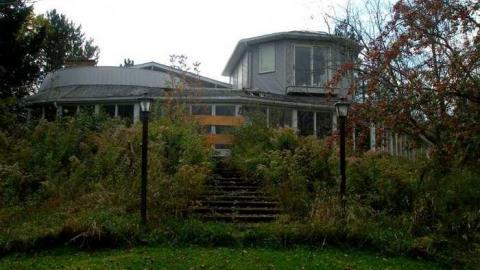 The Apple Of My Eye - Abandoned-Cat-Lady-House261.jpg