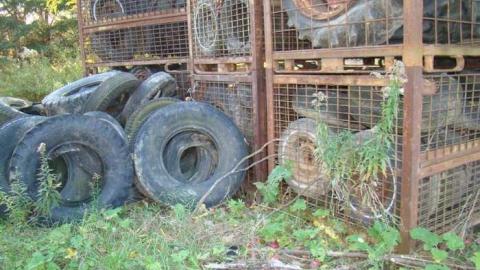 Graveyard - DSC01462.jpg