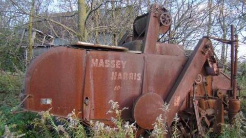 Graveyard - DSC01476.jpg