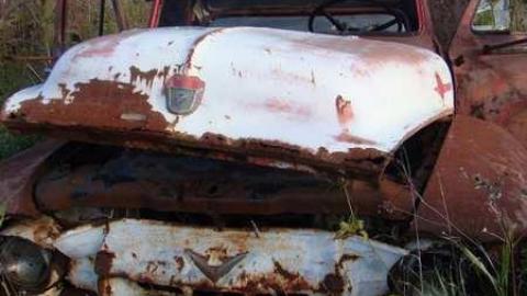 Graveyard - DSC01495.jpg