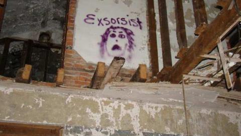 Graveyard - DSC01533.jpg