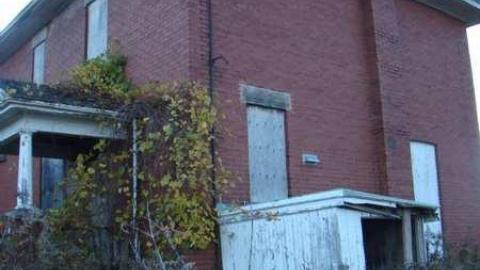 Photo from Flying Solo