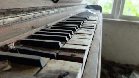 Aug2013 - Mother-Marys-Messy-Mansion76.jpg