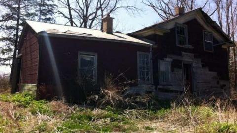 April2013 - Woodstock-1940s-House27.jpg