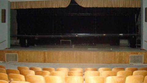 Very Active Sales Centre - Alderwood-Collegiate-Institute418.jpg