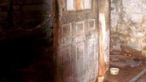 Hall House - PA253572.jpg