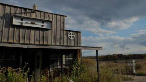 Oct2013 - Oshweken-Gas-Station61.jpg