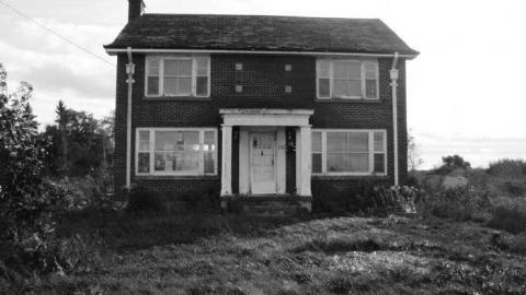 Absent - Southdale-Rd-House34.jpg