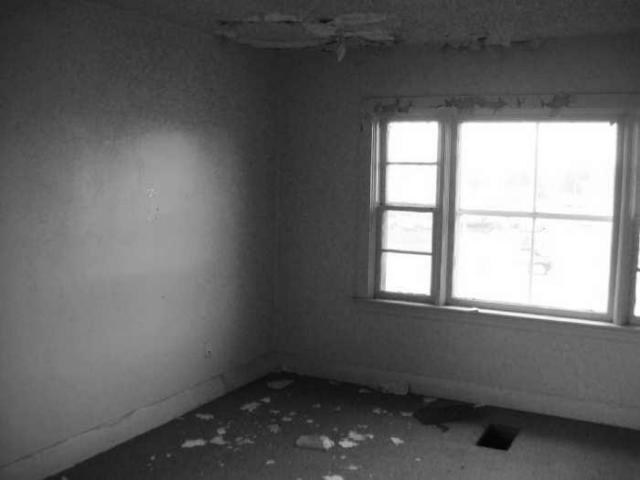 Southdale Rd House photo 3