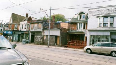 Just a Couple - Bathurst-Anomaly5.jpg