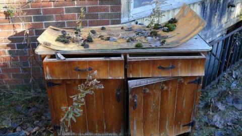 Mildewey - Pleasantville-Country-Cottage45.jpg