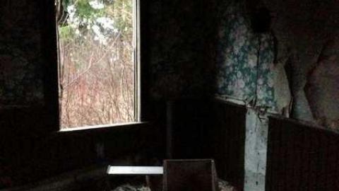 April2013 - Beauty-is-Only-Exterior-Deep21.jpg