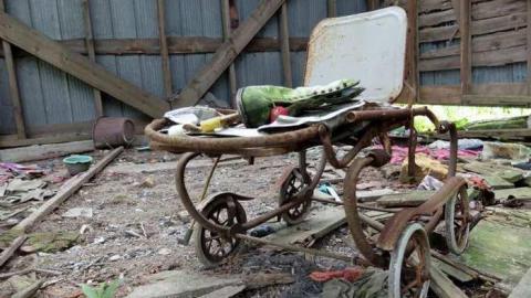 April2013 - Beauty-is-Only-Exterior-Deep2.jpg