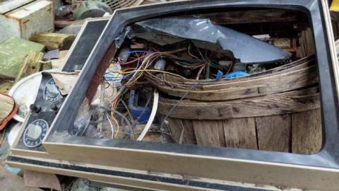 April2013 - Beauty-is-Only-Exterior-Deep26.jpg