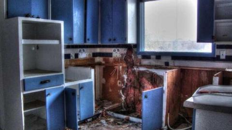 Ignorance and Confidence - High-School-Confidential48.jpg