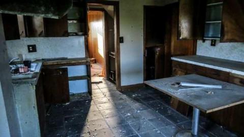 Just Before The End - Death-in-the-Mirror31.jpg