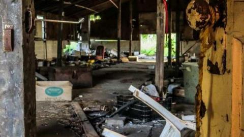 Just Before The End - Death-in-the-Mirror50.jpg