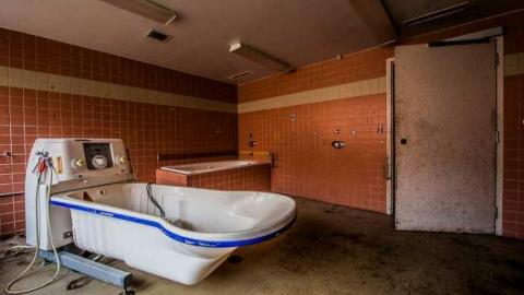 House of Tubs - Southwest-Regional-Centre112.jpg