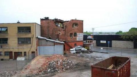 Barrie - Steeles-China-Shop3.jpg