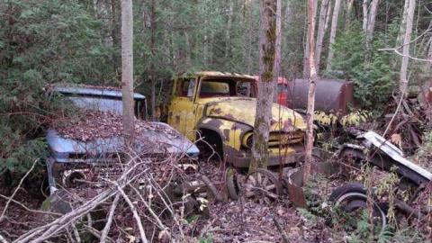 Remembering the Oldies - Auto-Wreckers32.jpg