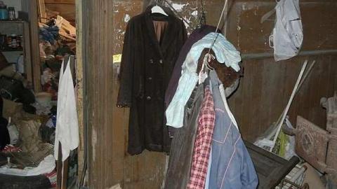 Minto Schoolhouse/home - clothes.jpg