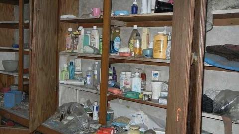 Minto Schoolhouse/home - cupboards.jpg