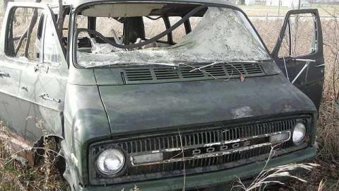 Minto Schoolhouse/home - Old Van.jpg