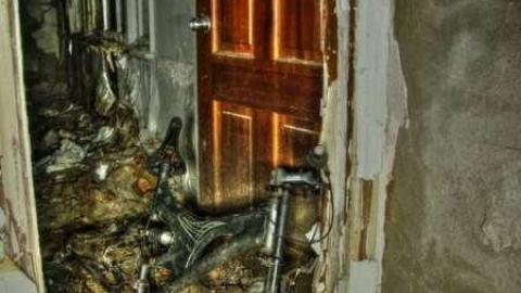 Round Peg in a Square Hole - 4.jpg